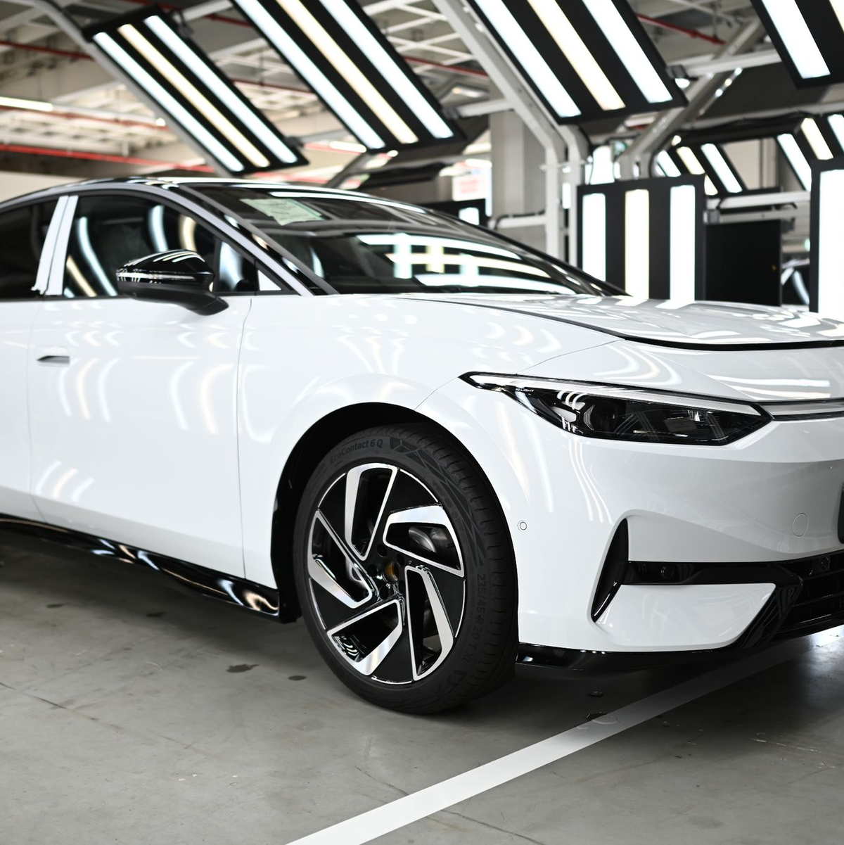 Mit dem neuen ID.7 ergänzt Volkswagen seine elektrische Flotte mit einem Passat-Format. - Foto: Lars Penning/dpa