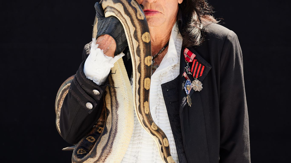Alice Cooper hat noch nie an Ruhestand gedacht. - Foto: Jenny Risher/earMUSIC/Kontor New Media/Edel Music & Entertaiment/dpa
