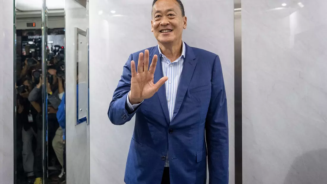 Der Immobilienmagnat Srettha Thavisin von der Partei Pheu Thai erhielt die Mehrheit der Stimmen in beiden Kammern des nationalen Parlaments. - Bild: Wason Wanichakorn/AP/dpa