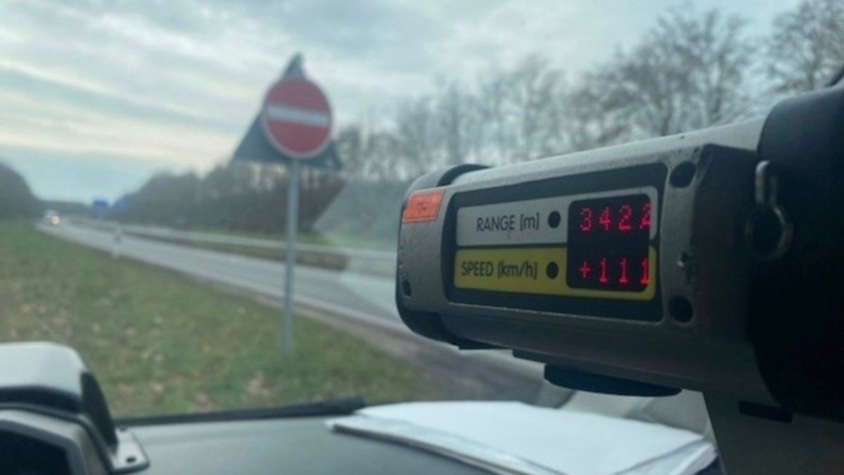 FW-GL: Die Feuerwehr Bergisch Gladbach reaktiviert ihre Behördenfahrschule - Foto: presseportal.de