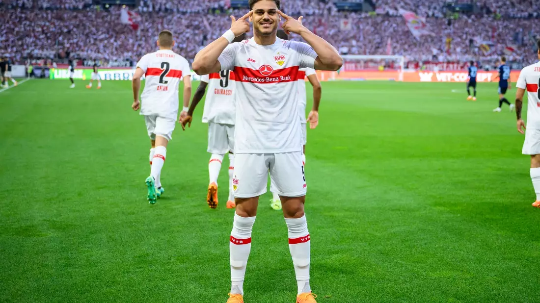 Konstantinos Mavropanos verlässt Stuttgart und kehrt nach England zurück. - Bild: Tom Weller/dpa
