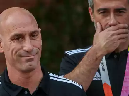 Luis Rubiales wird mit neuen Anschuldigungen aus England konfrontiert. - Foto: Manu Fernandez/AP/dpa