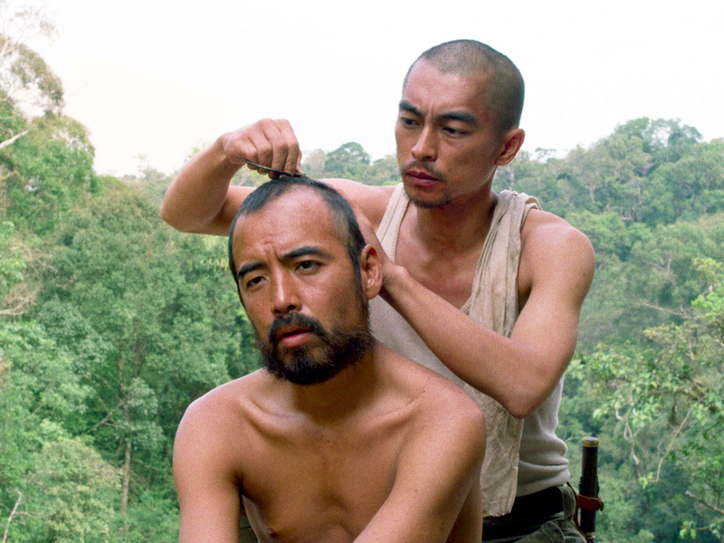 Kozuka (Yuya Matsuura, li.) und Leutnant Onoda (Yuya Endo) in «Onoda : 10.000 Nächte im Dschungel». - Foto: bathysphere/ARTE F/dpa