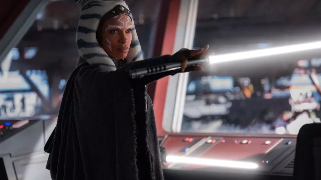 Ahsoka Tano (Rosario Dawson) in einer Szene aus Ahsoka. - Bild: Suzanne Tenner/©2022 Lucasfilm/Disney+/dpa