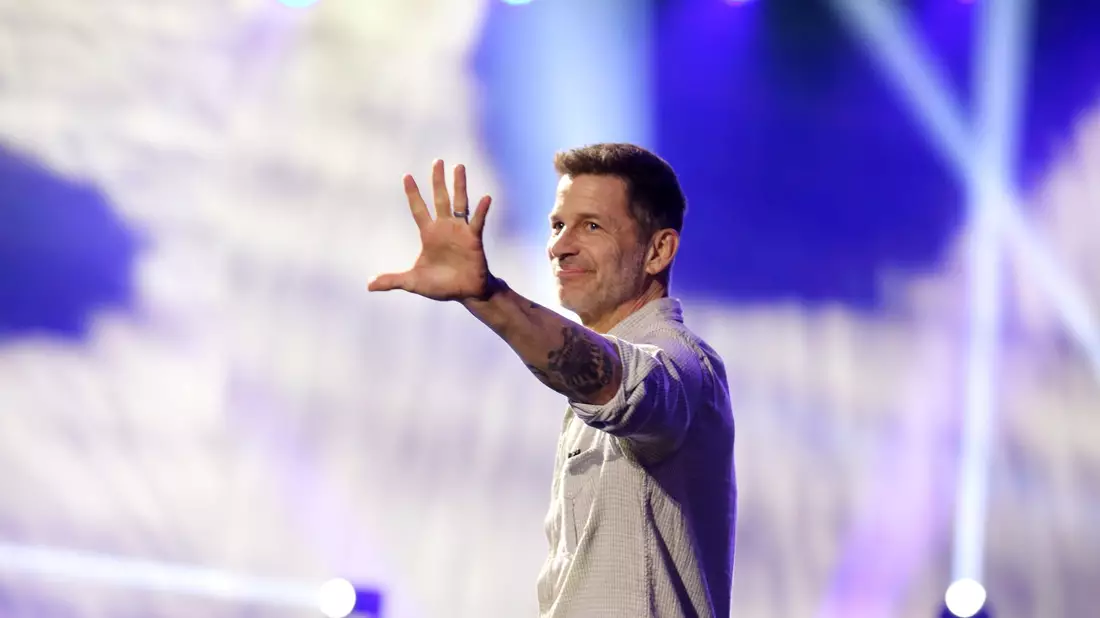 US-Filmregisseur Zack Snyder auf der Gamescom in Köln. - Bild: Sascha Thelen/dpa