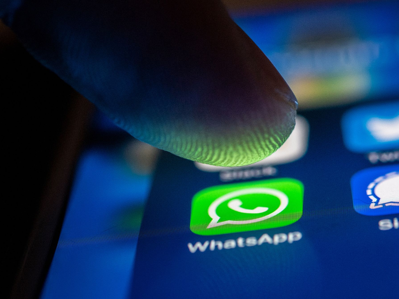 WhatsApp erwies sich als die richtige SMS-Alternative zur richtigen Zeit. - Foto: Zacharie Scheurer/dpa