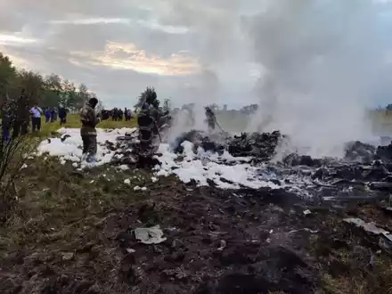 Mutmaßlicher Absturzort des Privatflugzeugs in dem Prigoschin gesessen haben soll. - Foto: Uncredited/Investigative Committee of Russia/XinHua/dpa