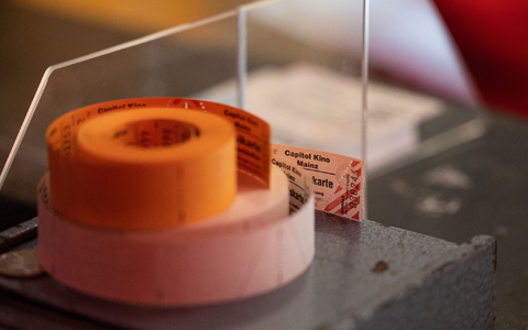 In diesem Jahr sind wieder mehr Menschen ins Kino gegangen. Allerdings wurde das Vor-Corona-Niveau von 2019 noch nicht erreicht. - Foto: Hannes P. Albert/dpa