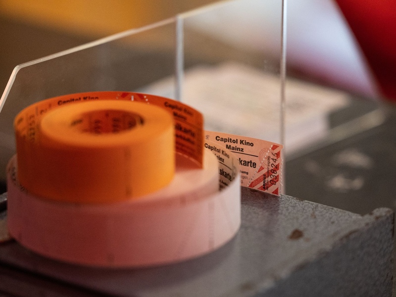 In diesem Jahr sind wieder mehr Menschen ins Kino gegangen. Allerdings wurde das Vor-Corona-Niveau von 2019 noch nicht erreicht. - Foto: Hannes P. Albert/dpa