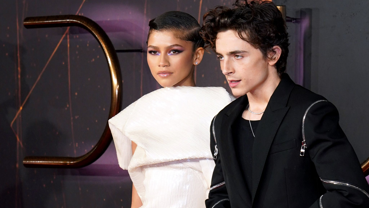 Timothée Chalamet und Zendaya bei der Premiere des Films «Dune» im Odeon Leicester Square in London. - Foto: Ian West/PA Wire/dpa