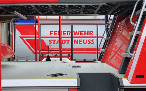 FW-NE: Verkehrsunfall auf der A57 in Fahrtrichtung Krefeld | 2 verletzte Personen - Foto: presseportal.de