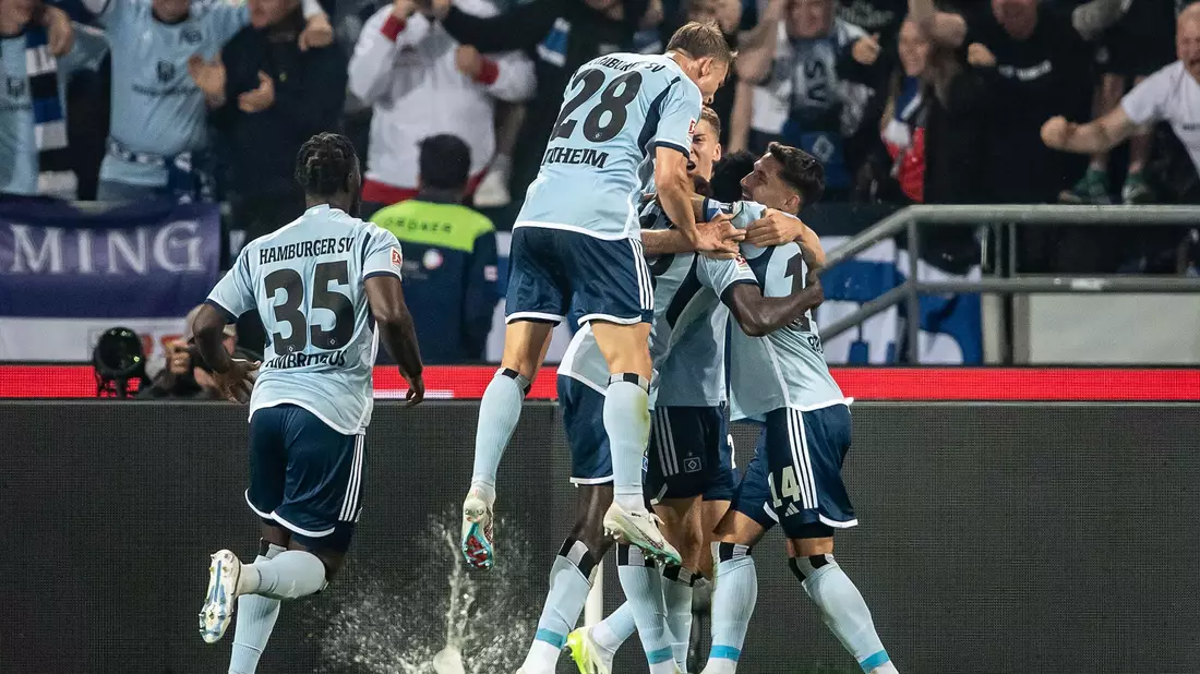 Dank Bakery Jatta konnte der HSV über drei Punkte in Hannover jubeln. - Bild: Swen Pförtner/dpa