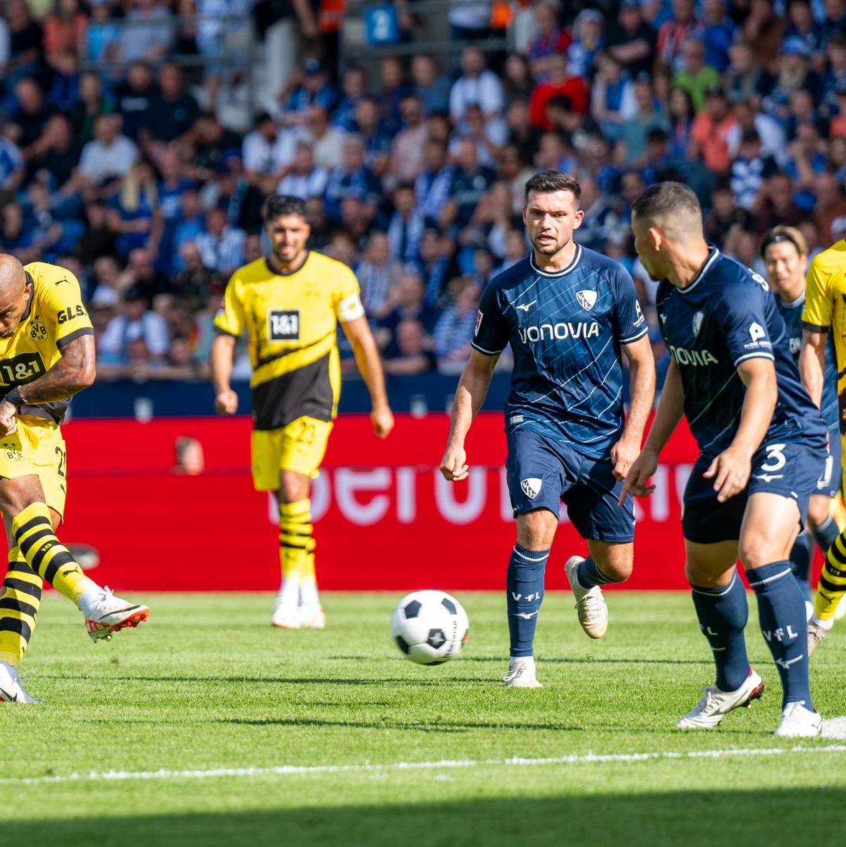 Winter-Neuzugang Masouras lässt Bochum jubeln. - Foto: David Inderlied/dpa