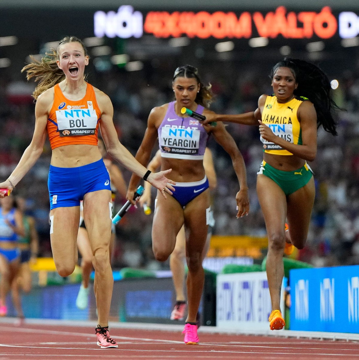 Die Niederlande um Femke Bol gewann das Finale der 4x400-Meter-Staffel der Frauen. - Foto: Petr David Josek/AP/dpa