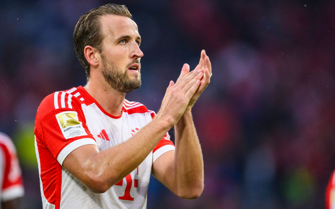 Münchens Harry Kane klatscht nach dem Spiel. - Foto: Tom Weller/dpa