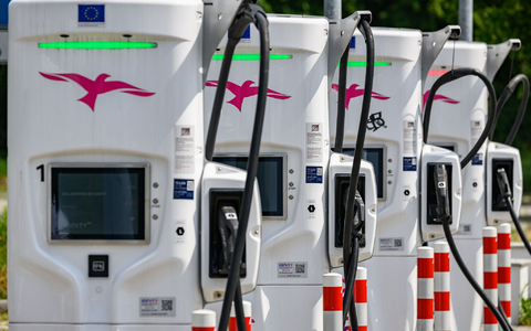 «Die gute Nachricht ist: Wir haben ein Überangebot an Lademöglichkeiten», sagt die Vorsitzende der BDEW-Hauptgeschäftsführung, Kerstin Andreae. - Foto: Robert Michael/dpa