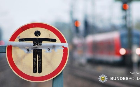 BPOL-KS: Gleisspringer zwingt ICE zur Schnellbremsung - Foto: presseportal.de