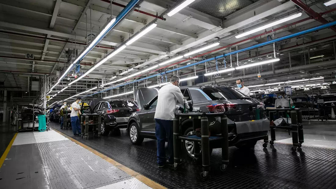 Die Produktion im VW-Montagewerk im portugiesischem Palmela steht vorerst still. - Bild: Hugo Amaral/SOPA Images via ZUMA Wire/dpa/Archiv