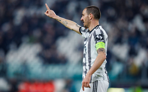 Salve Berlin: Leonardo Bonucci trägt ab sofort das Union-Trikot. - Foto: Tom Weller/dpa