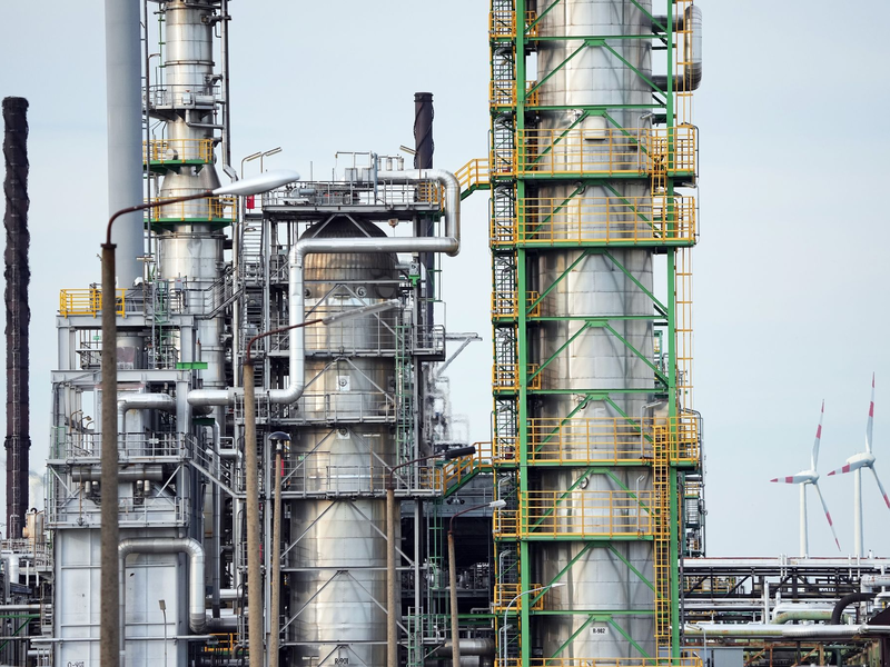 Das Gelände der PCK Raffinerie GmbH in Schwedt an der Oder. - Foto: Soeren Stache/dpa