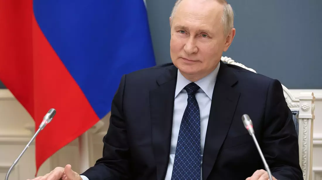 Vor der Präsidentschaftswahl in Russland starten Kremlgegner eine Kampagne gegen Präsident Wladimir Putin. - Bild: Mikhail Klimentyev/Sputnik Kremlin Pool via AP/dpa