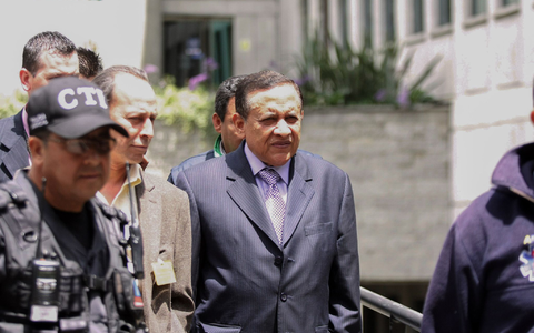 Miguel Alfredo Maza Marquez (M)war einst Chef des kolumbianischen Geheimdienstes DAS. Hier verlässt er gerade den Gerichtshof in Bogota. - Foto: Juan Pablo Bayona/colprensa/dpa