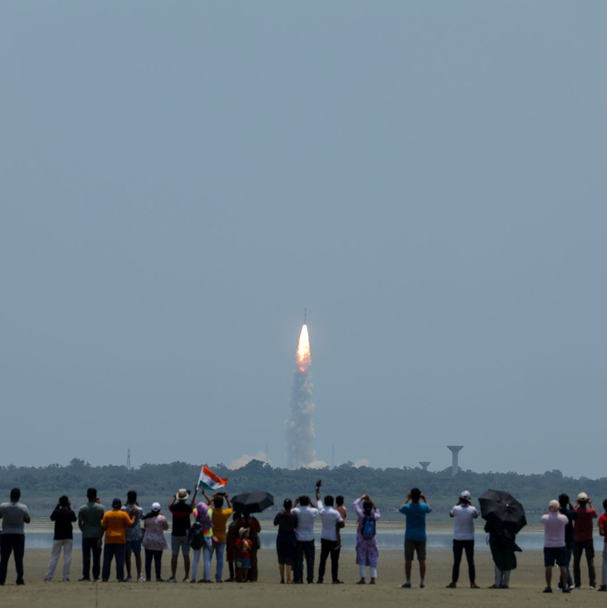 Das Aditya-L1-Raumschiff an Bord einer Trägerrakete beim Start vom Weltraumzentrum im indischen Sriharikota. - Foto: Seshadri Sukumar/ZUMA Press Wire/dpa