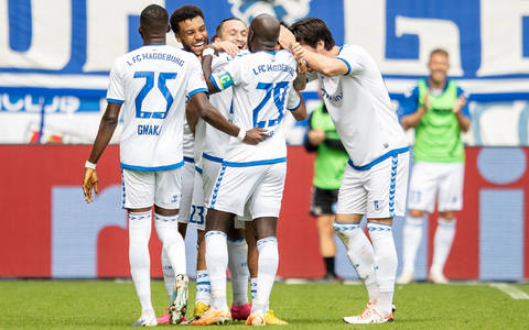 Der 1. FC Magdeburg entschied das Torfestival gegen Absteiger Hertha BSC letztlich für sich. - Foto: Andreas Gora/dpa