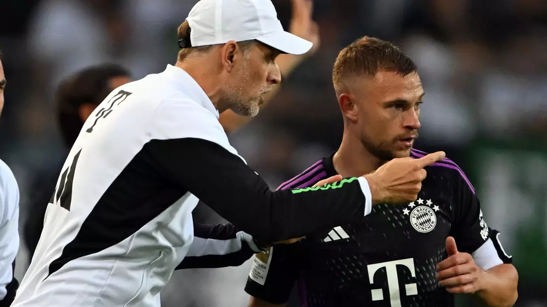 Da geht's lang: Bayern-Trainer Thomas Tuchel (l) und Joshua Kimmich. - Bild: Federico Gambarini/dpa