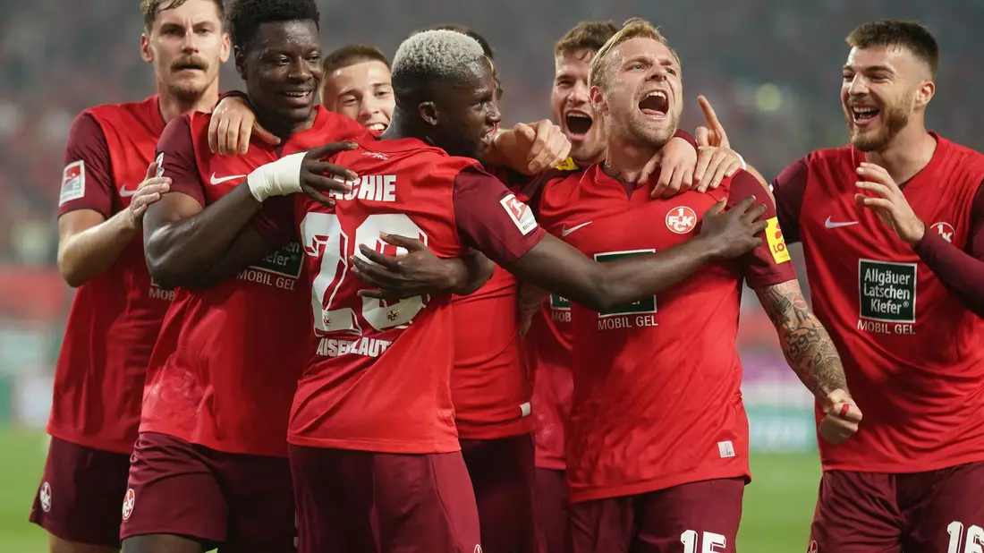Die Lauterer gewannen ihr Heimspiel gegen Nürnberg mit 3:1. - Bild: Thomas Frey/dpa