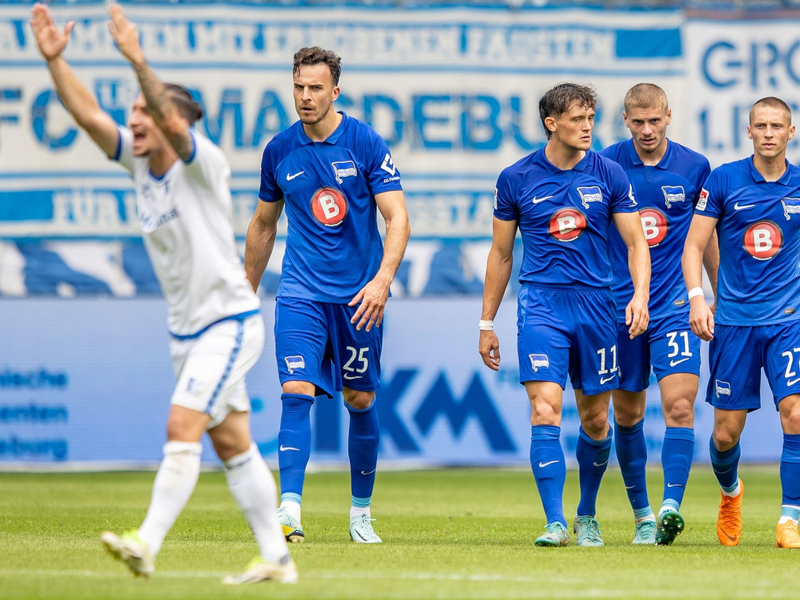 Sechs Gegentore kassierte Hertha BSC am Samstag in Magdeburg. - Foto: Andreas Gora/dpa