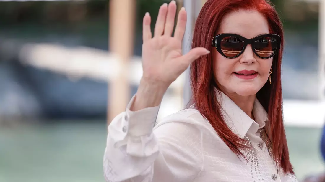 Priscilla Presley bei den Filmfestspielen in Venedig. - Bild: Vianney Le Caer/Invision/AP/dpa