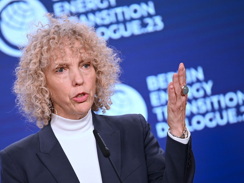 «Wichtig ist, dass COP28 ein starkes Signal sendet», sagt die Klimabeauftragte Jennifer Morgan. - Foto: Britta Pedersen/dpa