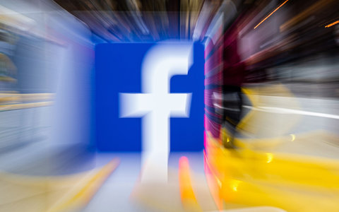 Unbekannte hatten bei Facebook Daten von etwa 500 Millionen Nutzern abgegriffen. - Foto: Daniel Reinhardt/dpa