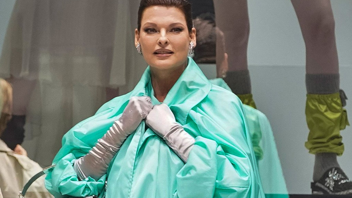 Linda Evangelista, ehemaliges Top-Model, spricht über ihre Krebserkrankung. - Foto: Eduardo Munoz Alvarez/AP/dpa