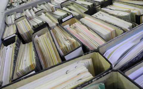 Unter anderem sollen die Services von Behörden und Ämter weiter digitalisiert werden. - Foto: Johannes Schmitt-Tegge/dpa