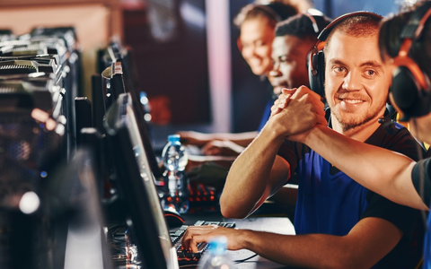 Gaming-Branche prÀgt neue Arbeitsweisen / Unternehmen bestÀtigen: KI hat positiven Einfluss auf Weiterbildung - Foto: presseportal.de Gaming-Branche prÀgt neue Arbeitsweisen / Unternehmen bestÀtigen: KI hat positiven Einfluss auf Weiterbildung - Foto: presseportal.de