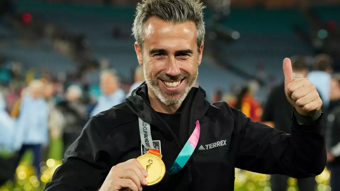 Ist nicht mehr Trainer von Spaniens Fußballerinnen: Jorge Vilda. - Bild: Rick Rycroft/AP/dpa