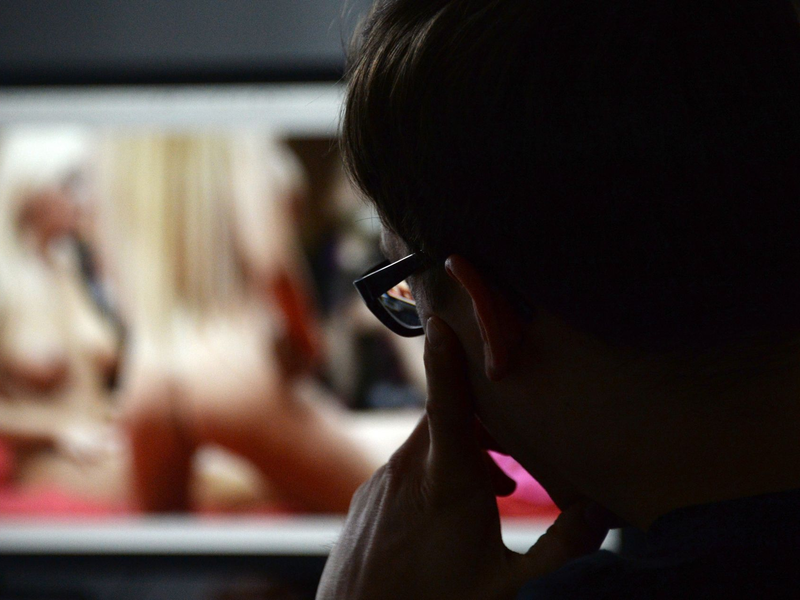 Tabu-Thema - aber weit verbreitet: Die große Mehrheit der Menschen in Deutschland schaut Pornos. - Foto: Marcus Brandt/dpa