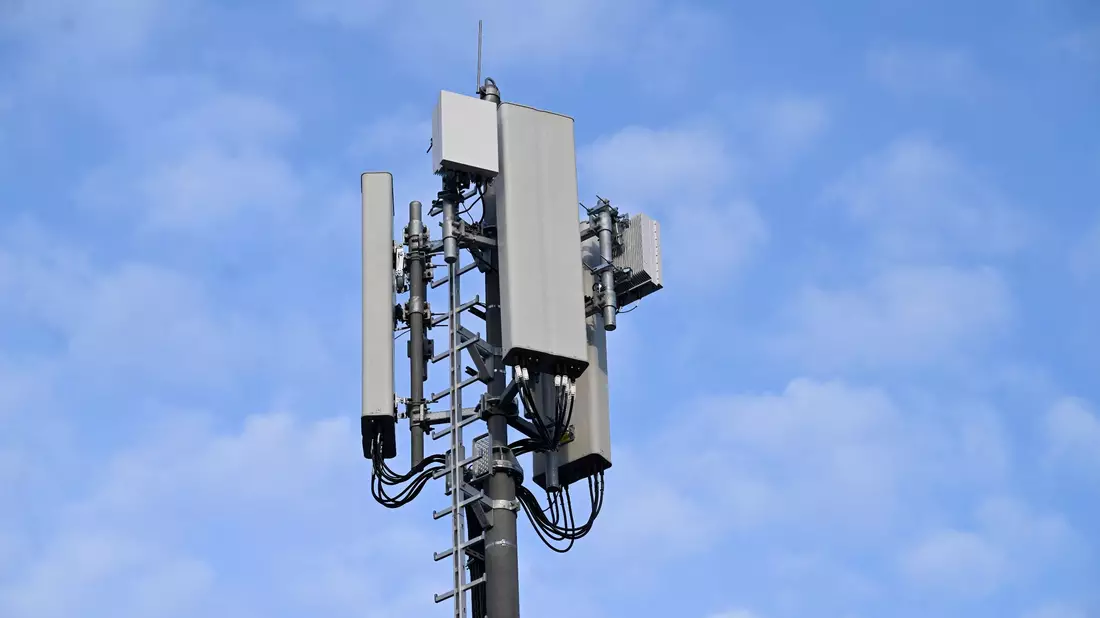«Eklatantes Ungleichgewicht» auf dem deutschen Mobilfunkmarkt: Die Konkurrenz der großen Netzbetreiber fordert einen besseren Wettbewerb. - Bild: Roberto Pfeil/dpa