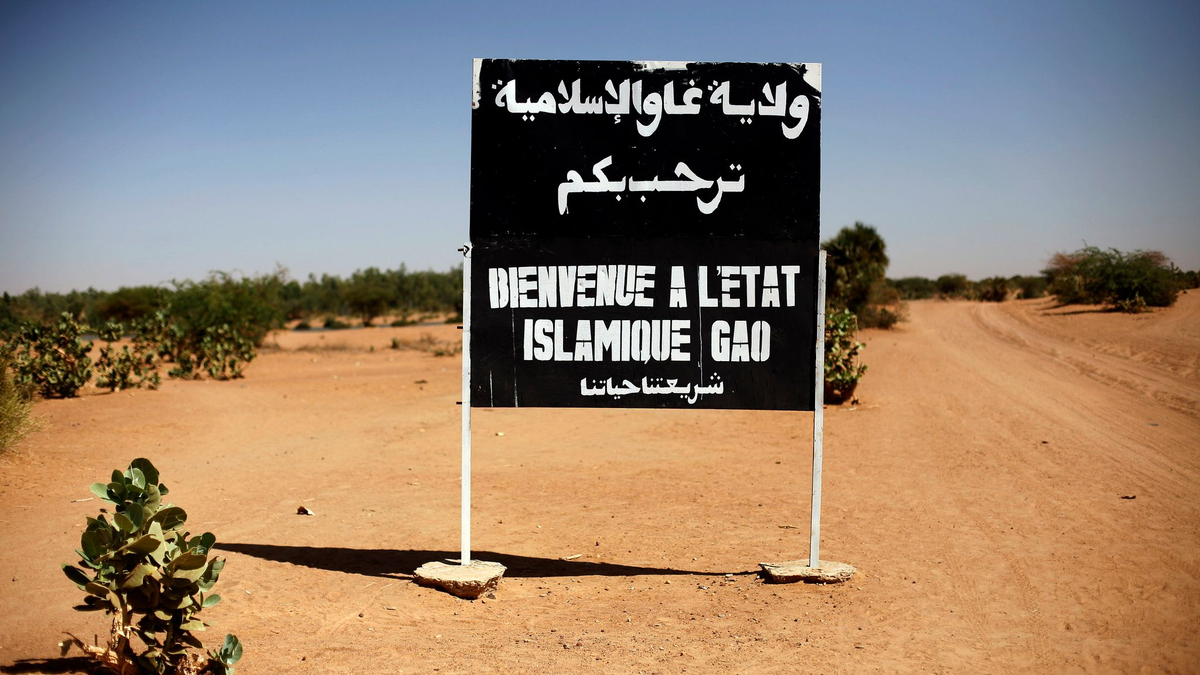 Terroristen haben laut malischer Regierung im ein Schiff und ein Armeelager angegriffen. - Foto: Jerome Delay/AP/dpa