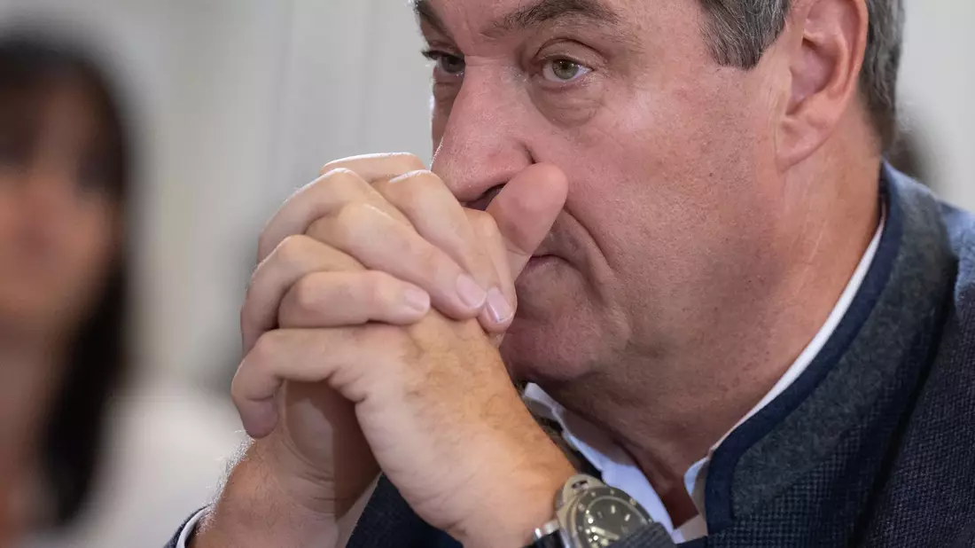 Hat mit den niedrigsten Umfragewerten seiner Partei seit mehr als eineinhalb Jahren zu kämpfen: Markus Söder (CSU). - Bild: Sven Hoppe/dpa-Pool/dpa