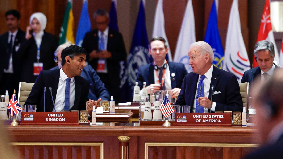 Joe Biden (r.), Präsident der USA, und Rishi Sunak, Premierminister von Großbritannien, während einer Sitzug beim G20-Gipfel. - Foto: Evelyn Hockstein/Pool Reuters/AP/dpa