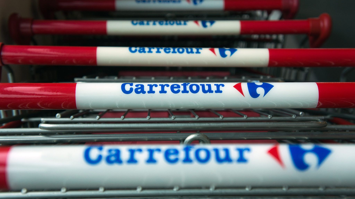 «Wir setzen uns dafür ein, den Preis neu zu verhandeln», kündigt die französische Handelskette Carrefour an. - Foto: Ahmad Yusni/epa/dpa