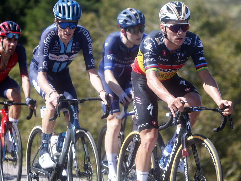 Holte sich bei der letzten Vuelta-Bergankunft den Tagessieg: Remco Evenepoel. - Foto: Pep Dalmau/Belga/dpa