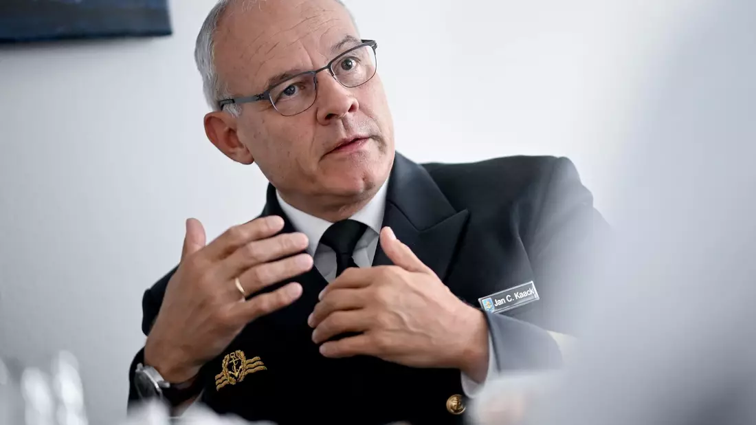 Der Inspekteur der Deutschen Marine, Vizeadmiral Jan Christian Kaack. - Bild: Britta Pedersen/dpa