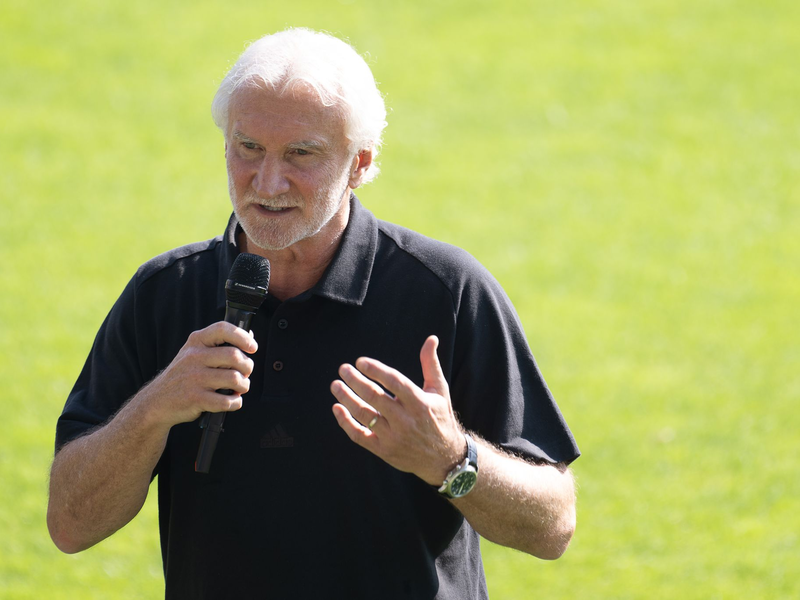 Rudi Völler springt als Interims-Teamchef der Fußball-Nationalmannschaft ein. - Foto: Swen Pförtner/dpa