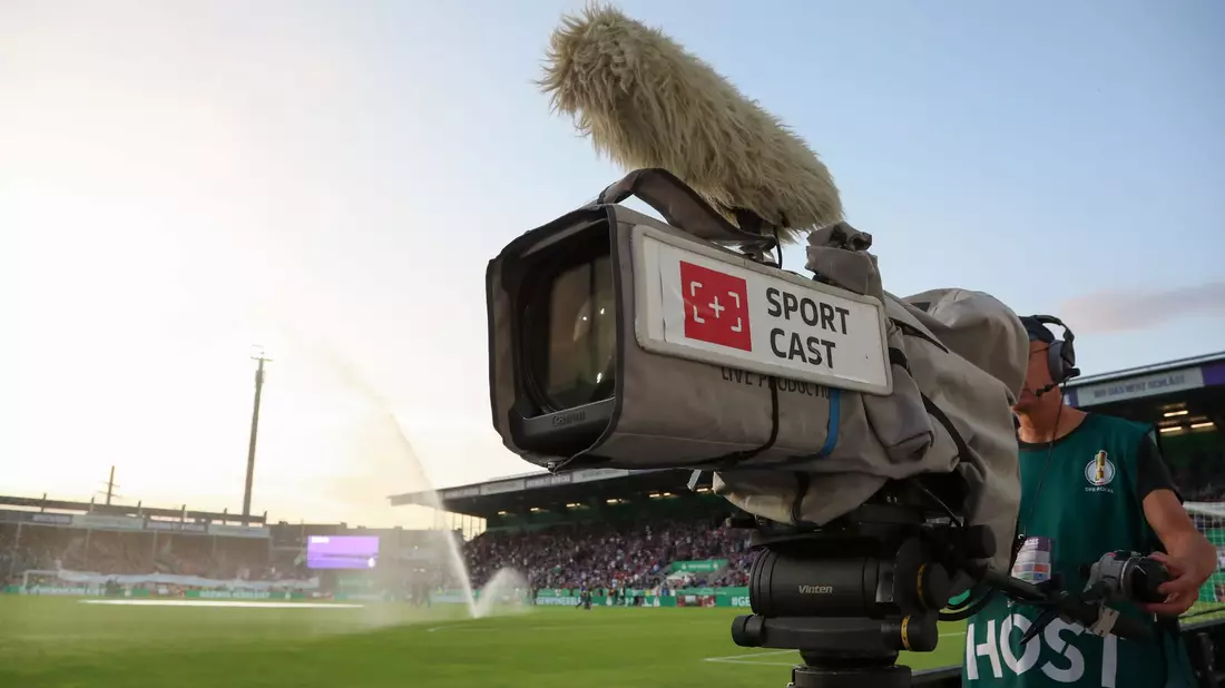 In dieser Saison gelten neue TV-Verträge für die Frauen-Bundesliga. - Bild: Friso Gentsch/dpa