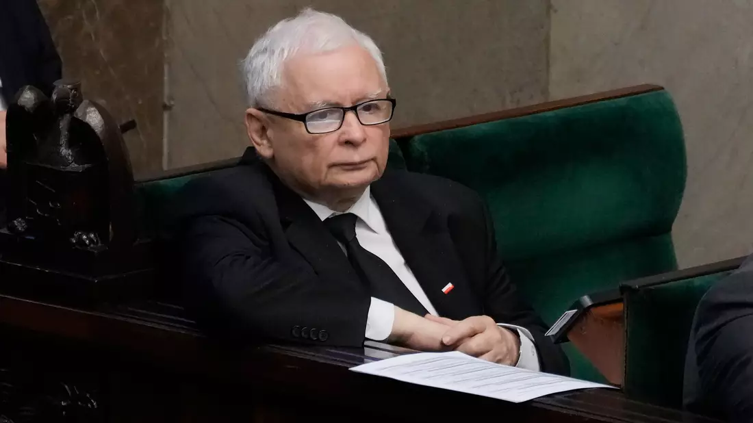 Jaroslaw Kaczynski möchte die Parlamentswahl für sich entscheiden. - Bild: Czarek Sokolowski/AP/dpa