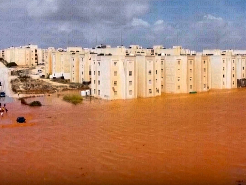 Überflutete Straßen in Marj. - Foto: ---/Libya Almasar TV/AP/dpa